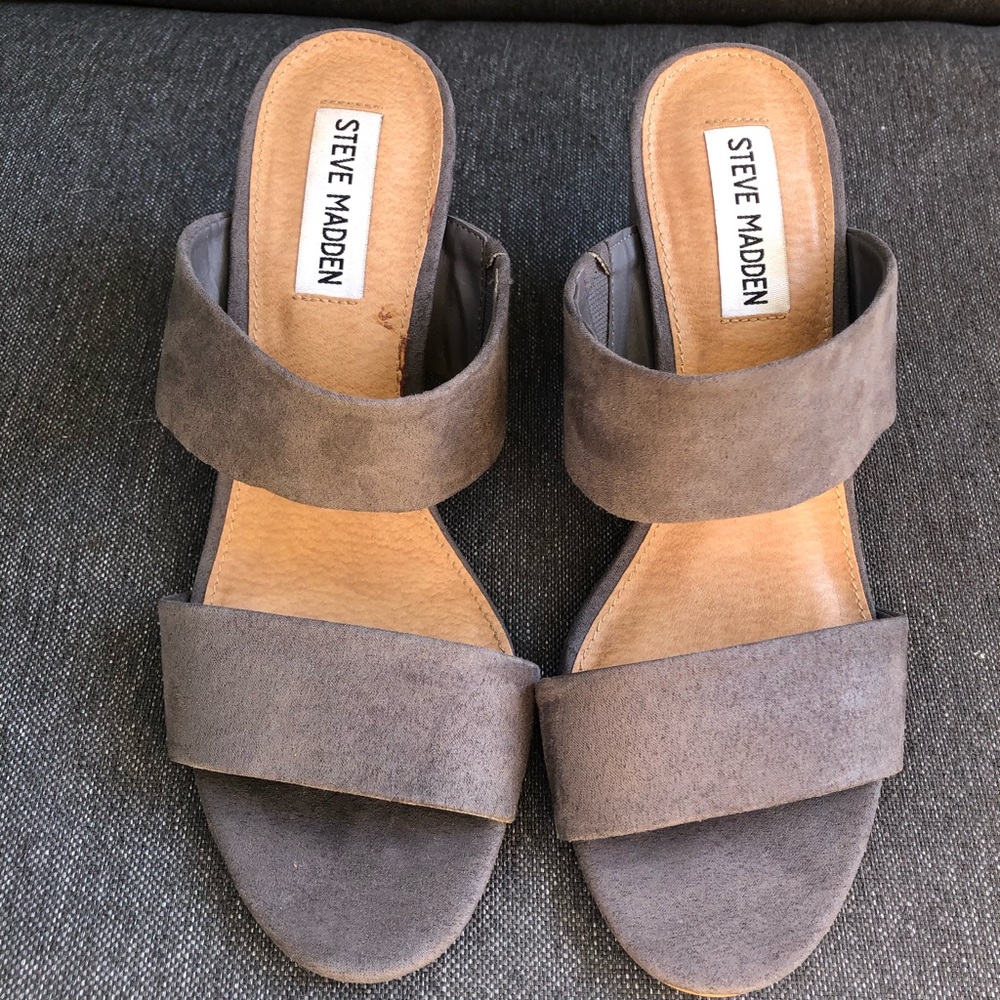 Steve Madden. Grey strap heel.